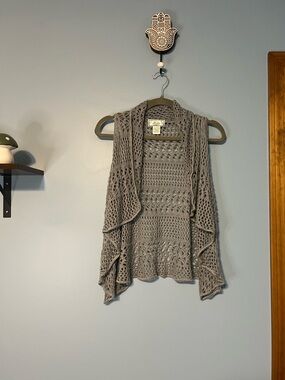 Vintage Open-Knit Draped Crochet Vest